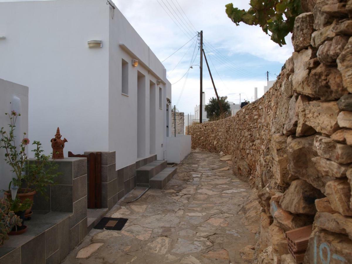 Batika Rooms Artemonas Exterior foto
