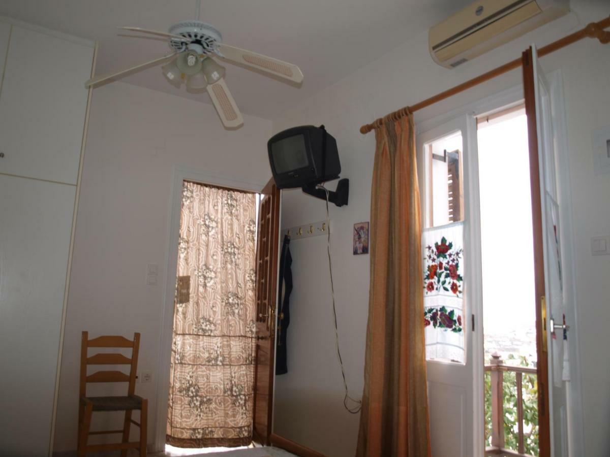 Batika Rooms Artemonas Exterior foto